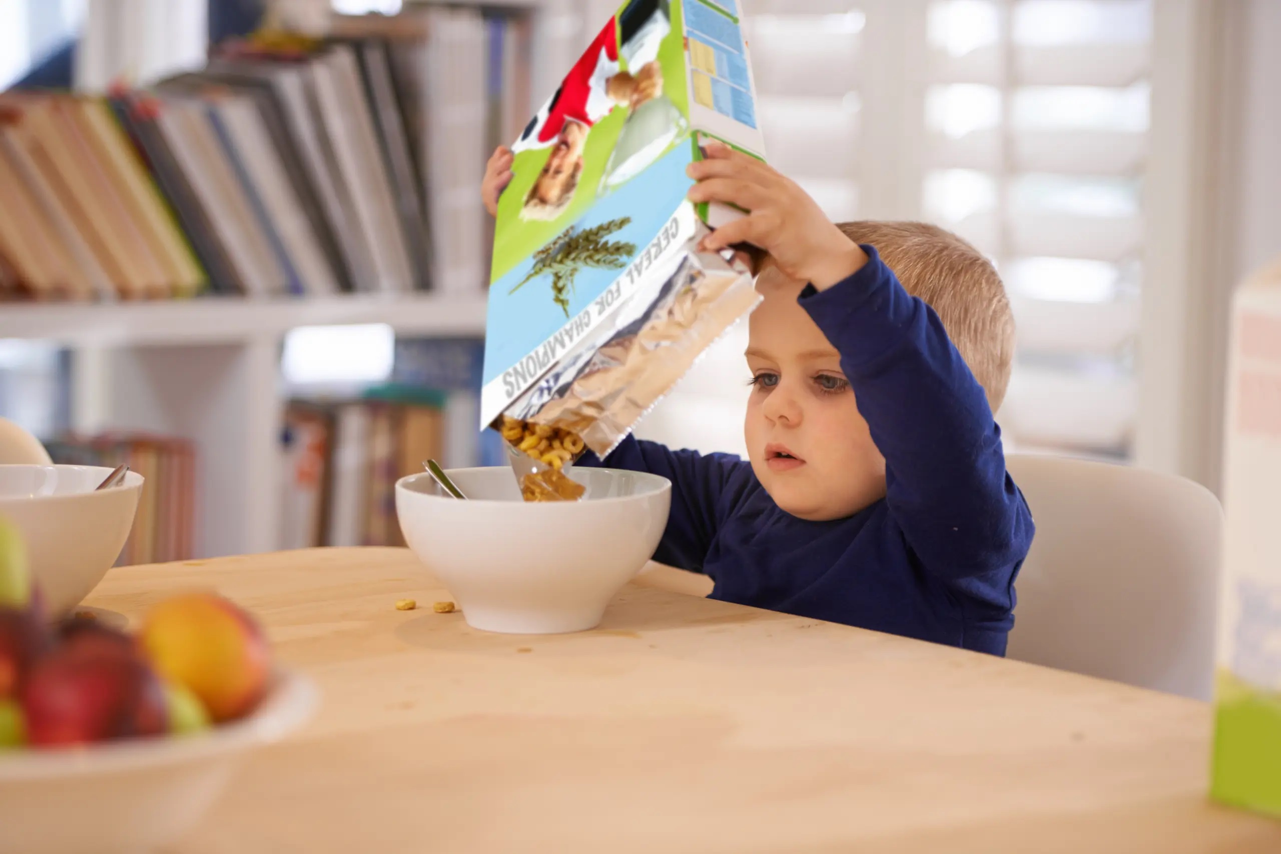 kid_with_cereal