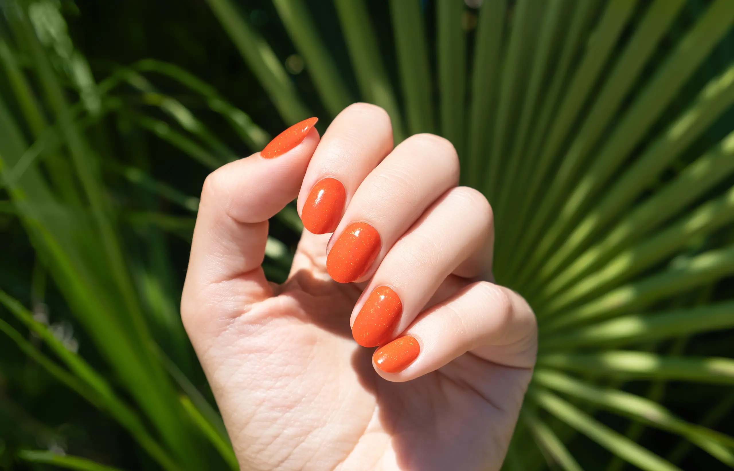 nails_orange